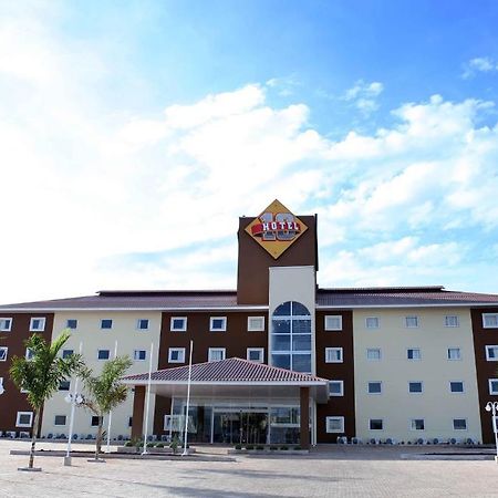 Hotel 10 Dourados Exterior photo